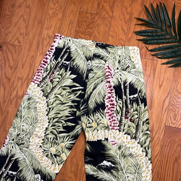 Hawaiian Print Silk Trousers / Zipper and Tie Front Closure/ Size Medium - Picture 7 of 8